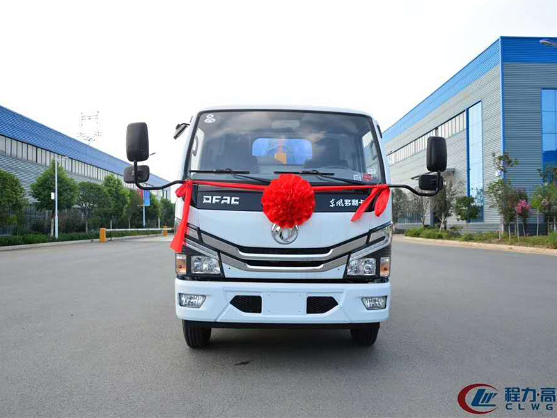 國(guó)六東風(fēng)多利卡勾臂式垃圾車